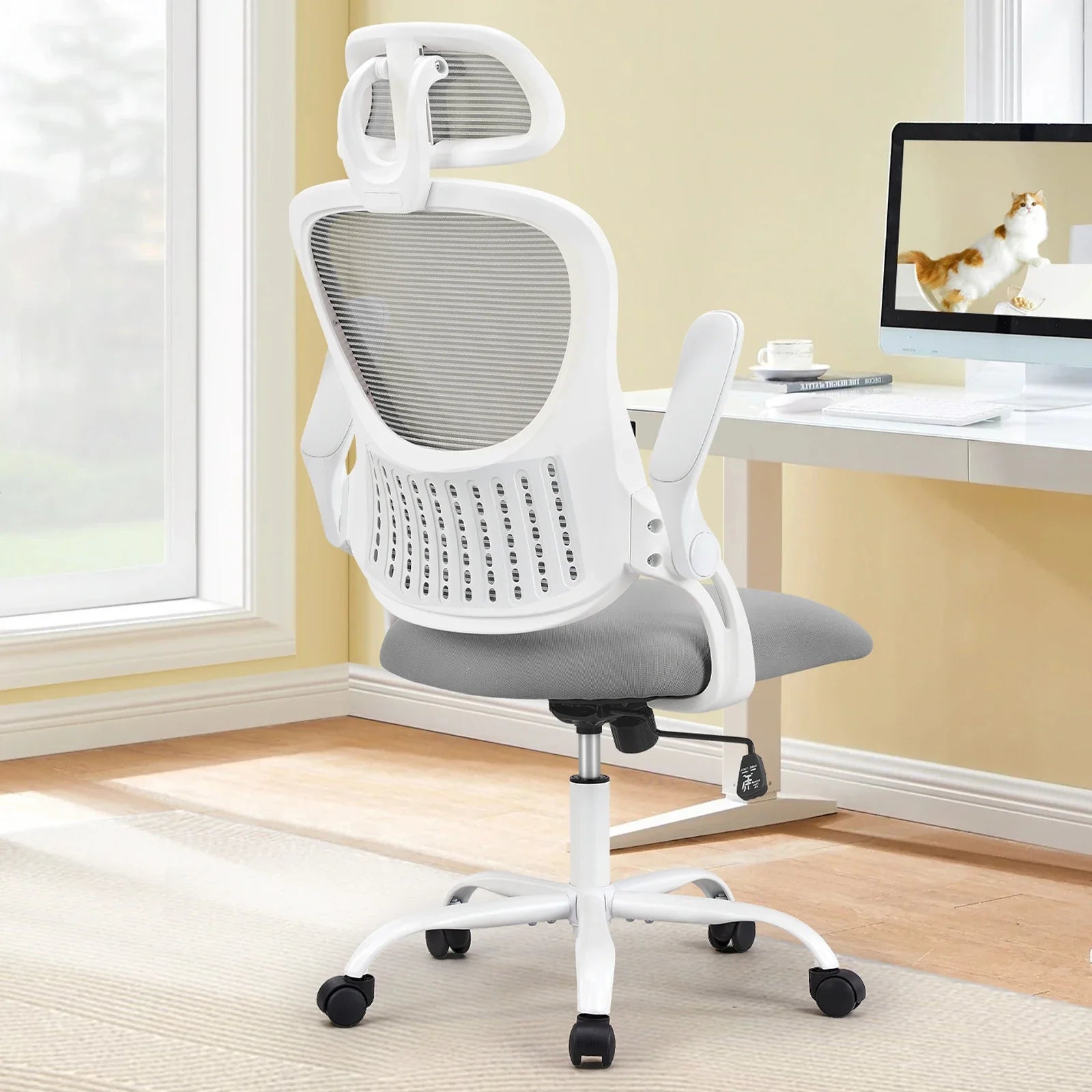 Mesh Ergonomic Office Chair – Adjustable Computer Desk Chair with Breathable Back Support.